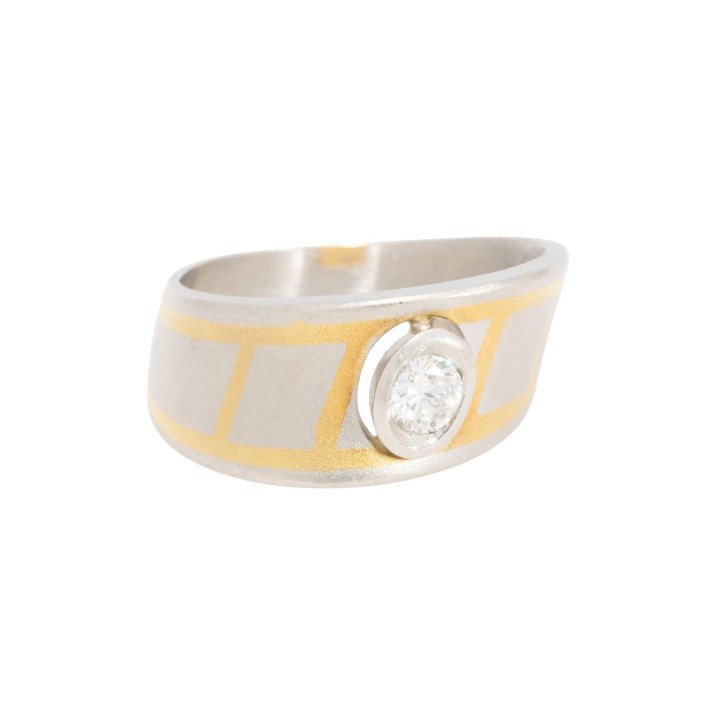 Ring mit Brillant  