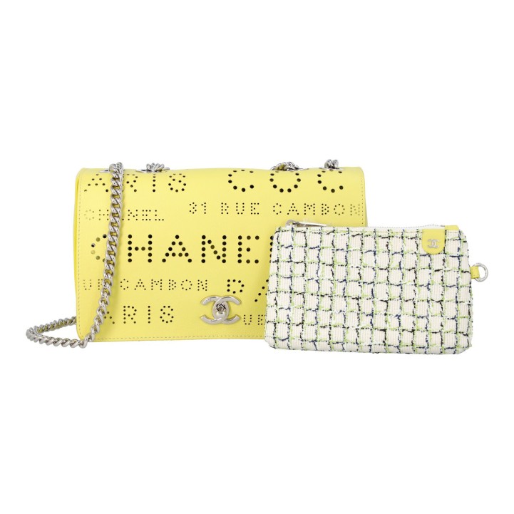 CHANEL Umhängetasche 'LOGO EYELETS FLAP BAG', Koll.: 2019. 