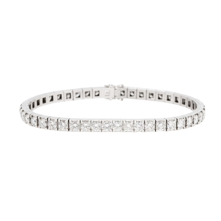 Tennisarmband mit 46 Brillanten von zus. ca. 10,21 ct,  
