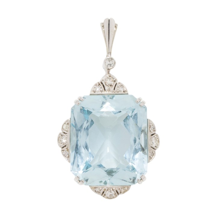Art Déco Anhänger mit 1 feinen Aquamarin von ca.15 ct. und Diamanten 