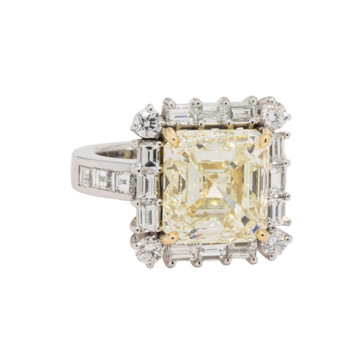 Spektakulärer Ring mit 1 Diamant im Royal Asscher Schliff über ca. 10,03 ct. 