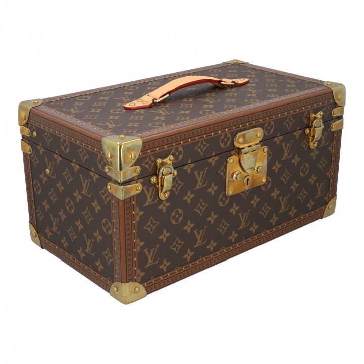 EPPLI, LOUIS VUITTON Cosmetic Case 'BOITE BOUTEILLES ET GLACE'.