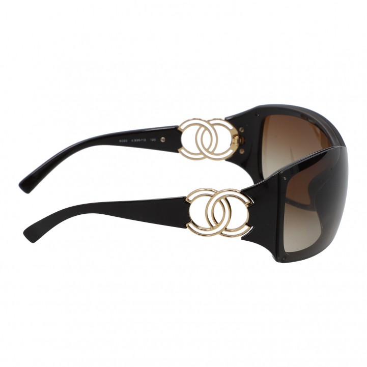 EPPLI, CHANEL Sunglasses '6020 c.936/13'.